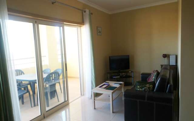 C7 - 3 Bed Luxury Penthause by DreamAlgarve