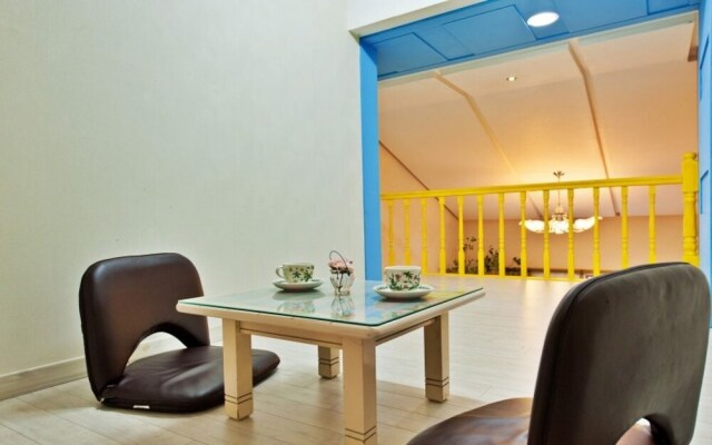 Attimua Guesthouse & Pension
