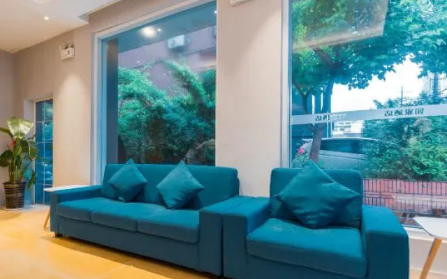 Home Inn Shanghai Nanjing Road Pedestrain Street Metro Station