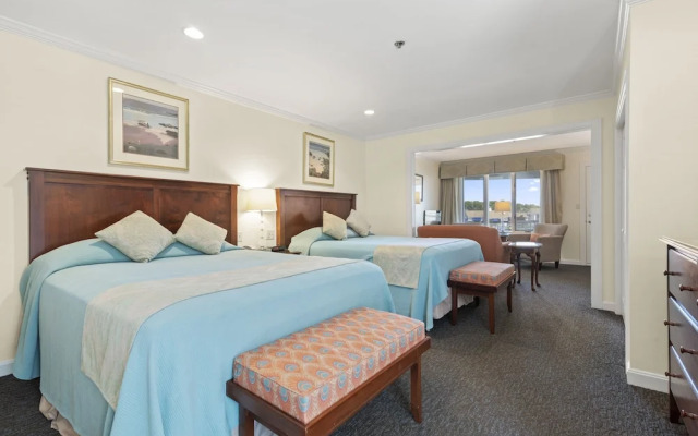 The Sparhawk Oceanfront Resort