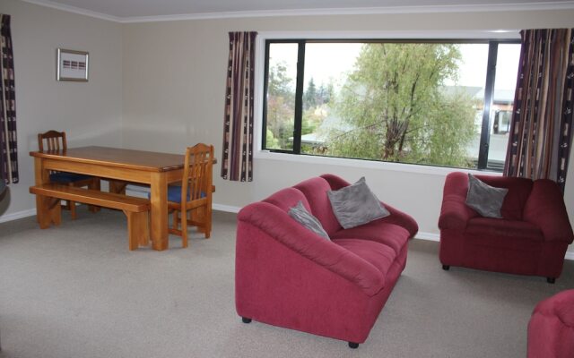 27 Denby Place