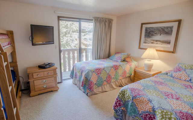 Pennay's at River Run