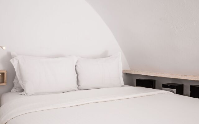 Altera Pars Suites