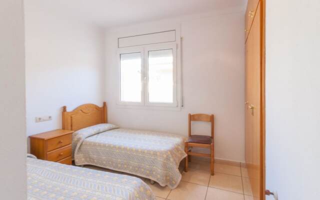 Luxurious Holiday Home in L'escala With Swimming Pool