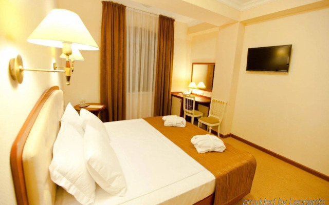 Regency Hotel