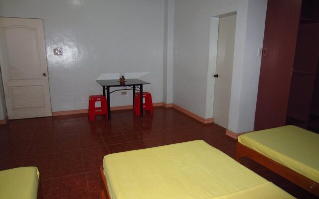 Pe're Aristo Guesthouse
