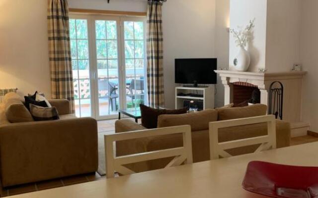 Caravelas Apartment 38