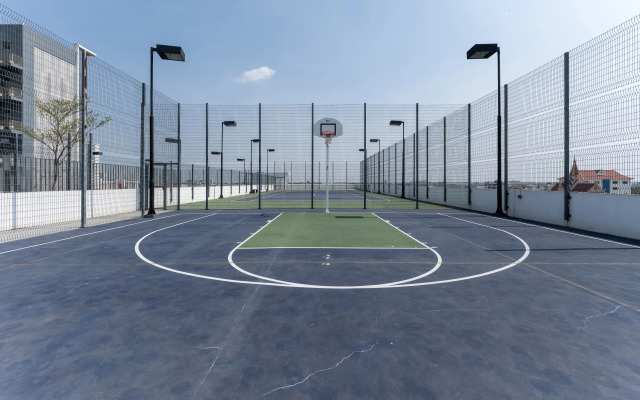 Axis Residence by Caerus Management