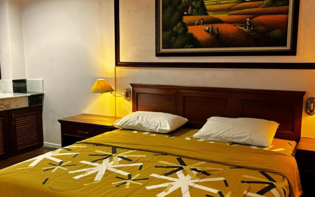 The Cool Point Hotel