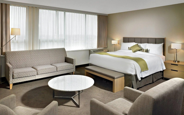 Coast Chilliwack Hotel by APA