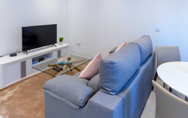 Brand New Luxury 2 Beds Apartment at The Residence-hosted by Sweetstay