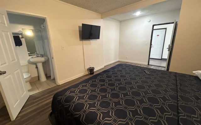 Budget Inn Hollywood