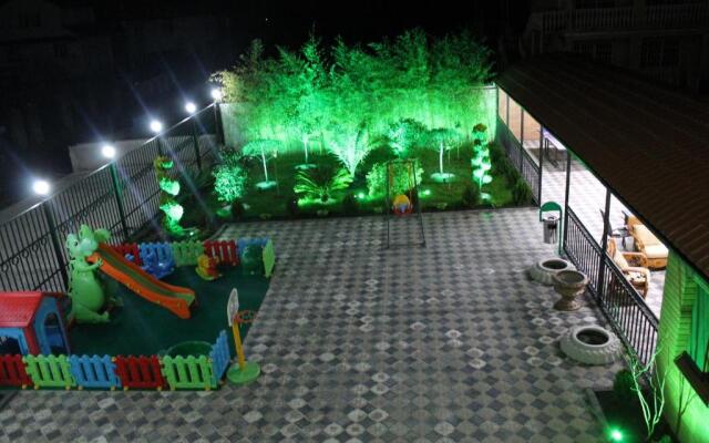 Hotel Lion