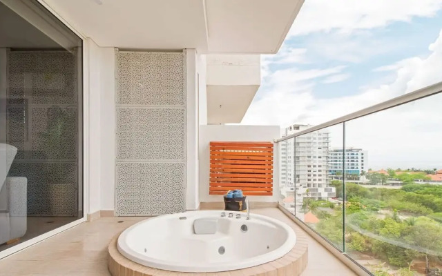 Martinique Cartagena by HostPro