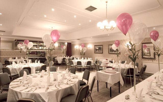 Best Western Burnett Arms Hotel