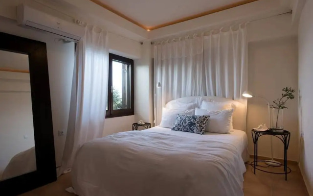 Luxury Seaview Apartment, 60sec Walk To Beach!