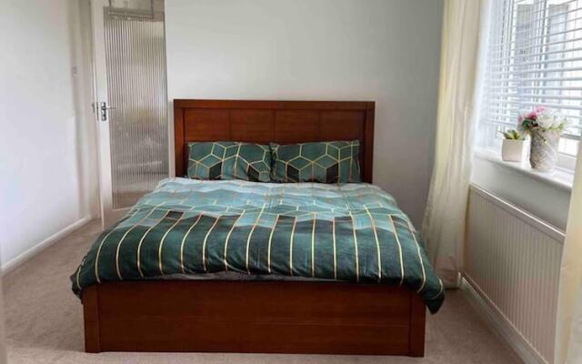 2 Bed Retreat With Amazing Sea Views in Brighton
