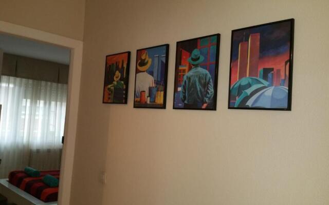 Becquer. Luminoso y amplio apartamento.Playa a 3km