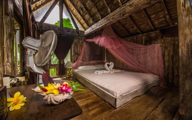 Santhiku Hotel, Villas, Yoga & SPA
