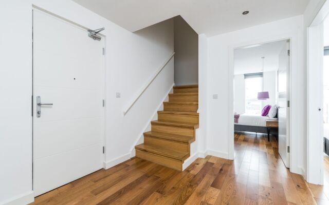 Stylish 3 Bedroom Flat With Balcony Shoreditch