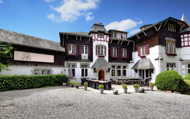 hotelImage