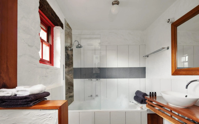 Piermont Retreat Swansea