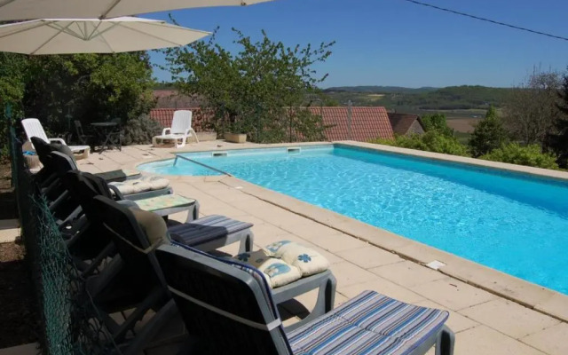 Gîte Auriac-du-Périgord, 4 pièces, 6 personnes - FR-1-616-123