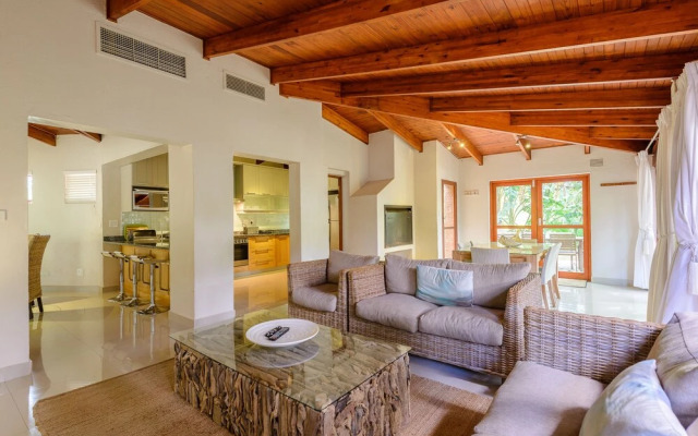 San Lameer Villa Rentals 12101