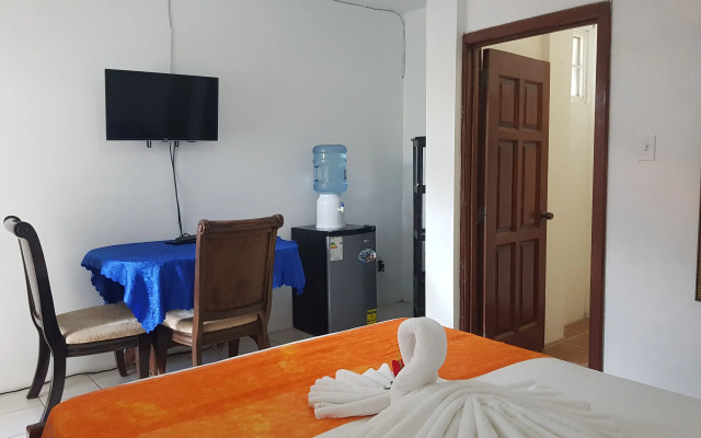 See Belize Sea View BAY Studio