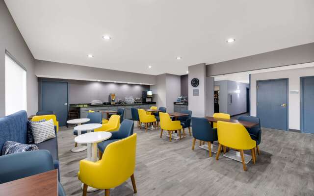 Quality Inn & Suites Artesia