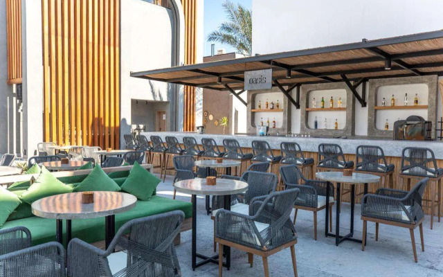 Posh Club by SUNRISE Tucana