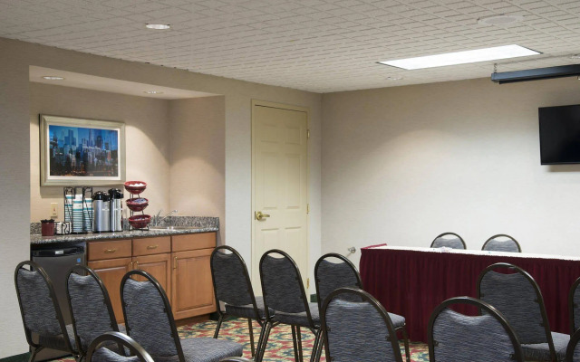Homewood Suites by Hilton Columbus/Airport