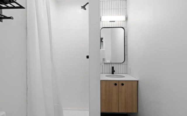HI Hostelling International Hostel - Halifax