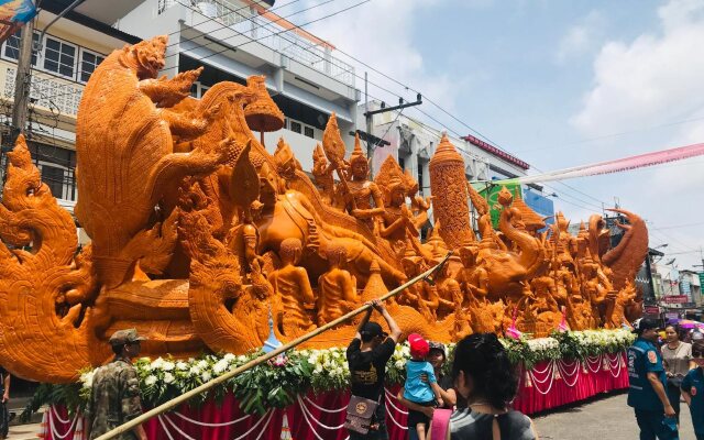 Pandinthong Apartment