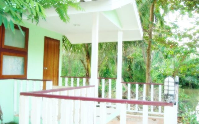 Baan Boontuam Ta Ngok Resort