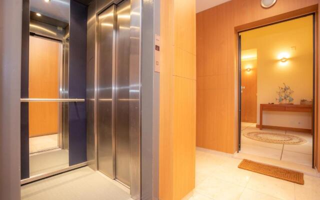 Marginal Oceanica Apartment