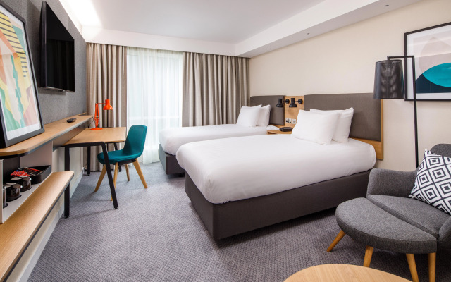 Holiday Inn Manchester Airport by IHG