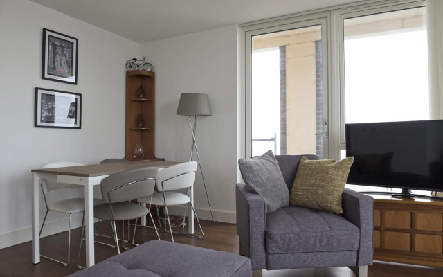 Toothbrush Apartments - Ipswich Waterfront South - Avalon Court