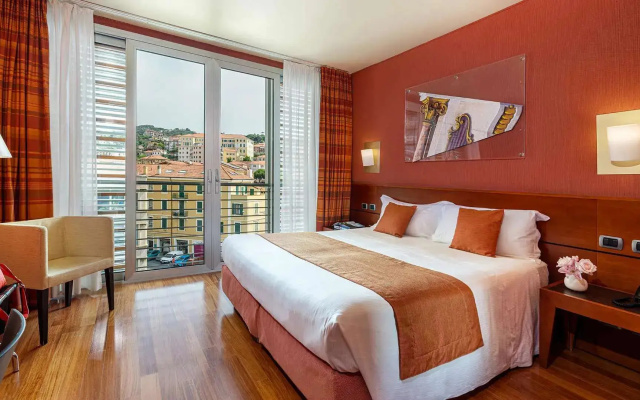 B&B HOTEL Imperia Rossini al Teatro