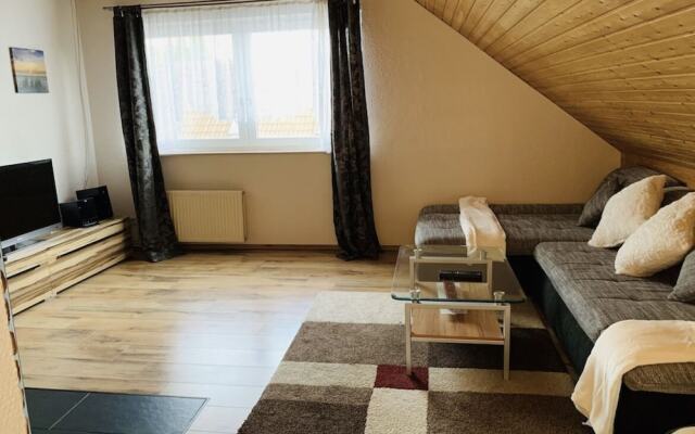 Charming 3- Bed Apartment in City Celle