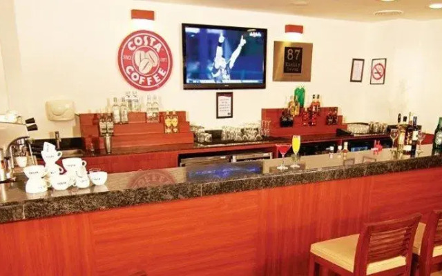 Caspia Hotel New Delhi Shalimar Bagh
