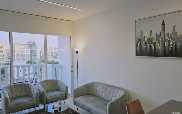 104 NIC - 403 Stay Cosmo City Suite