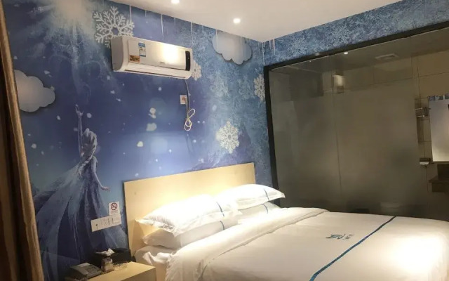 Lily Hotel ( Yangxi West Lake )