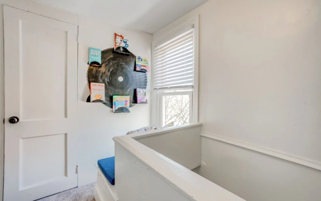 Charming Pottstown Apartment - Walk to Town!