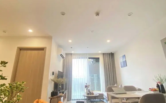 LA Nest