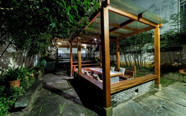 Jiusitang Travelling With hotel