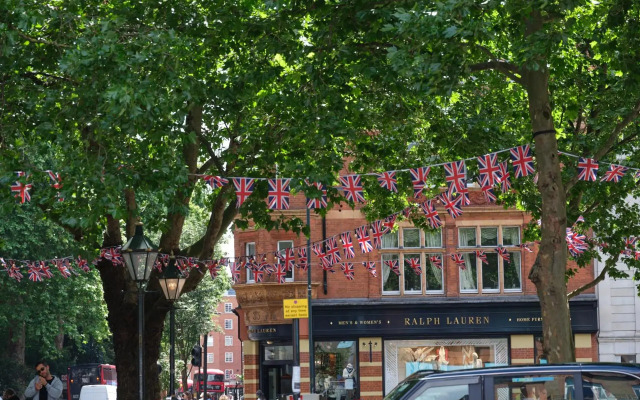 The Apartments by The Sloane Club