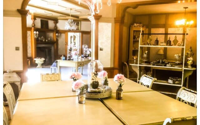 Le Manoir Ivoire