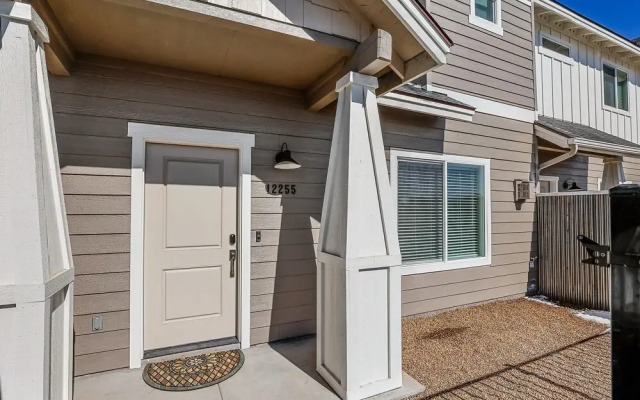 Bliss Flagstaff 55 3 Bedroom Townhouse by RedAwning