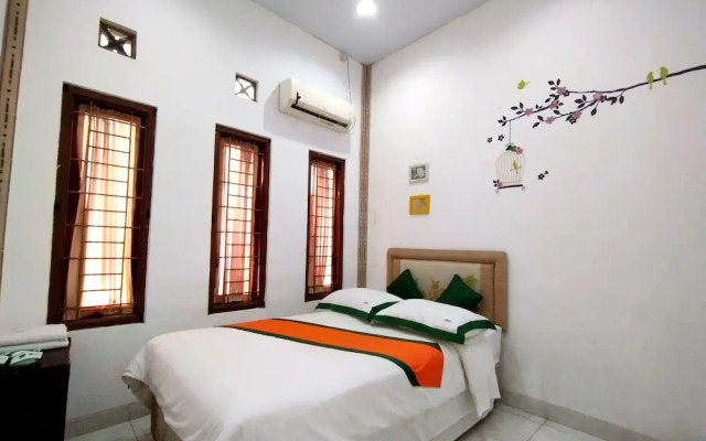 Homestay Jogja dekat Taman Pelangi by Simply Homy